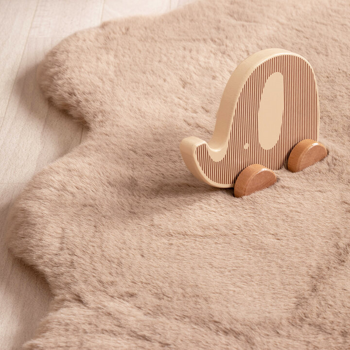 Kinderteppich - Huggy Schaf Taupe - 4